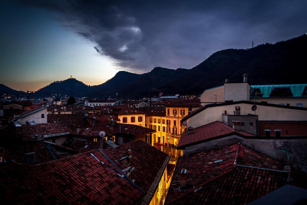 Como Unique View - Bymyhomeincomo Bilik gambar