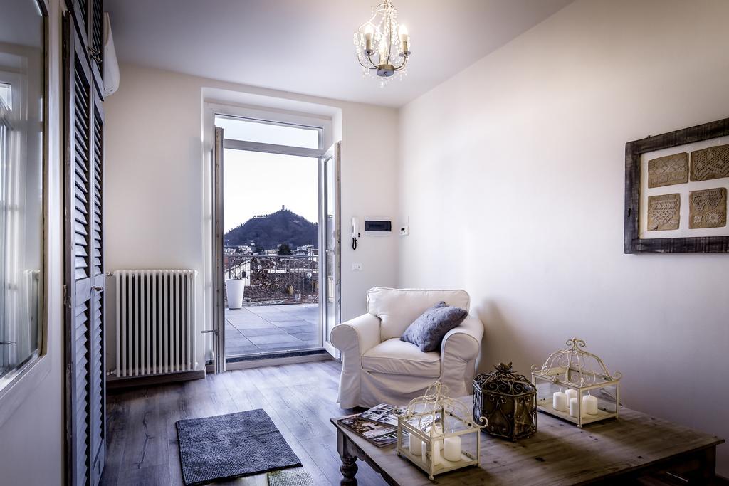 Como Unique View - Bymyhomeincomo Bilik gambar